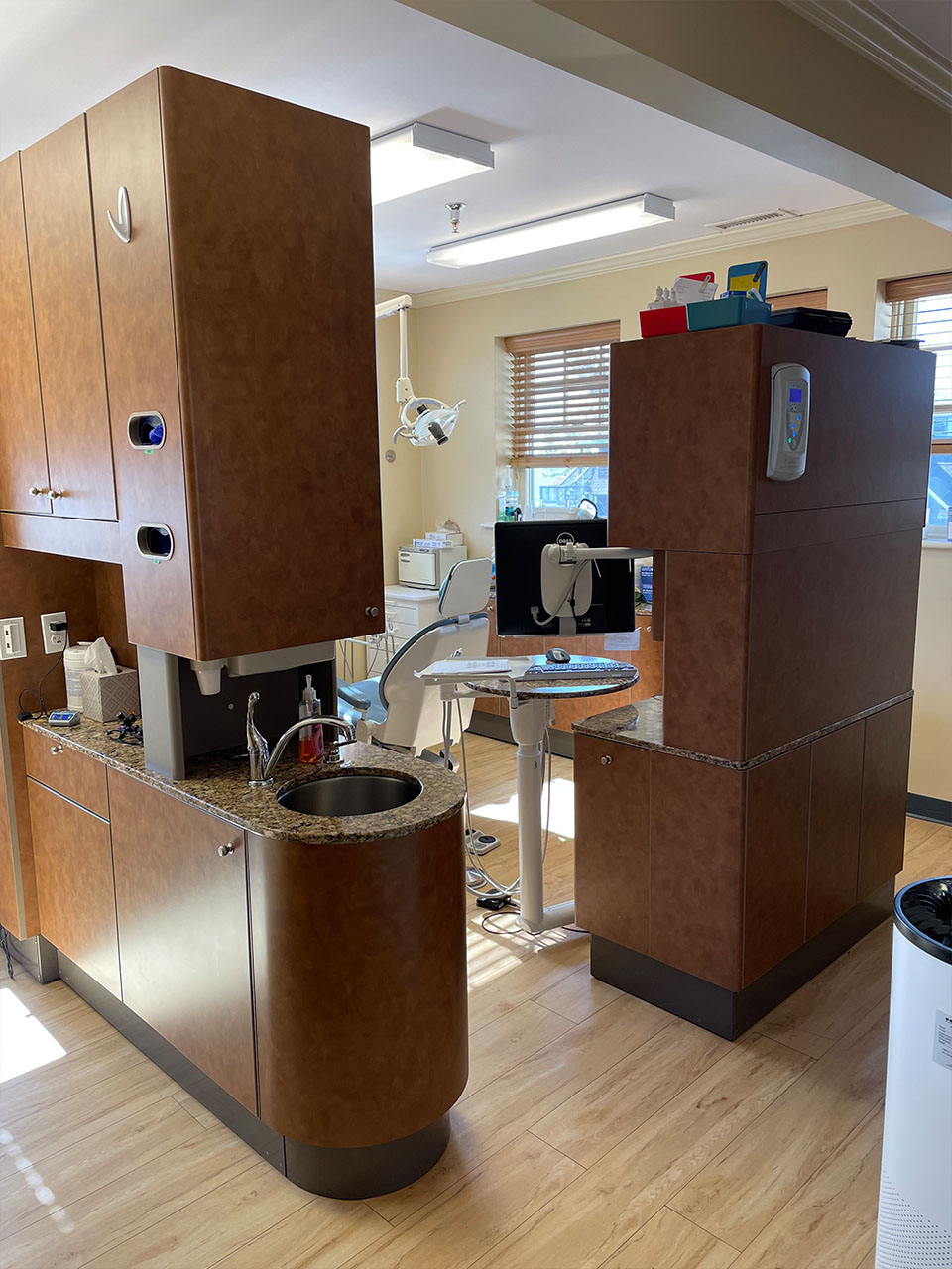 Smith Tano Dental Group | Oral Exams, Implant Dentistry and Teeth Whitening